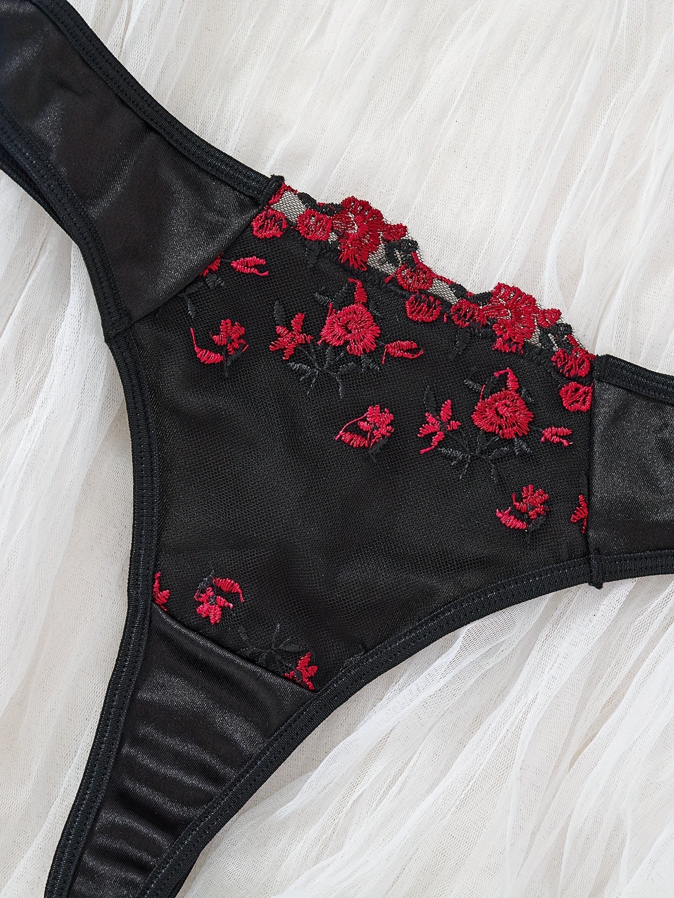 French Floral Lace Lingerie Set – Black & Red Embroidered Design