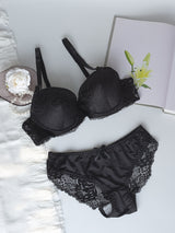 Elegant Lace Lingerie Set – Everyday Comfort