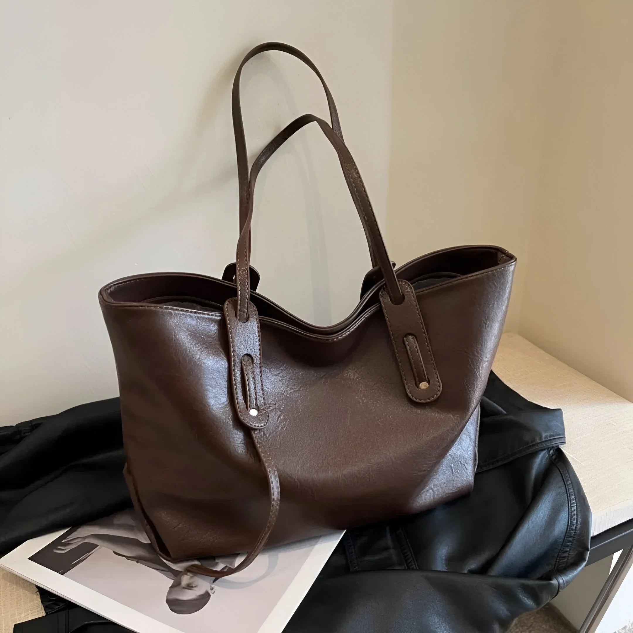 Women's Classic Leather Handbag