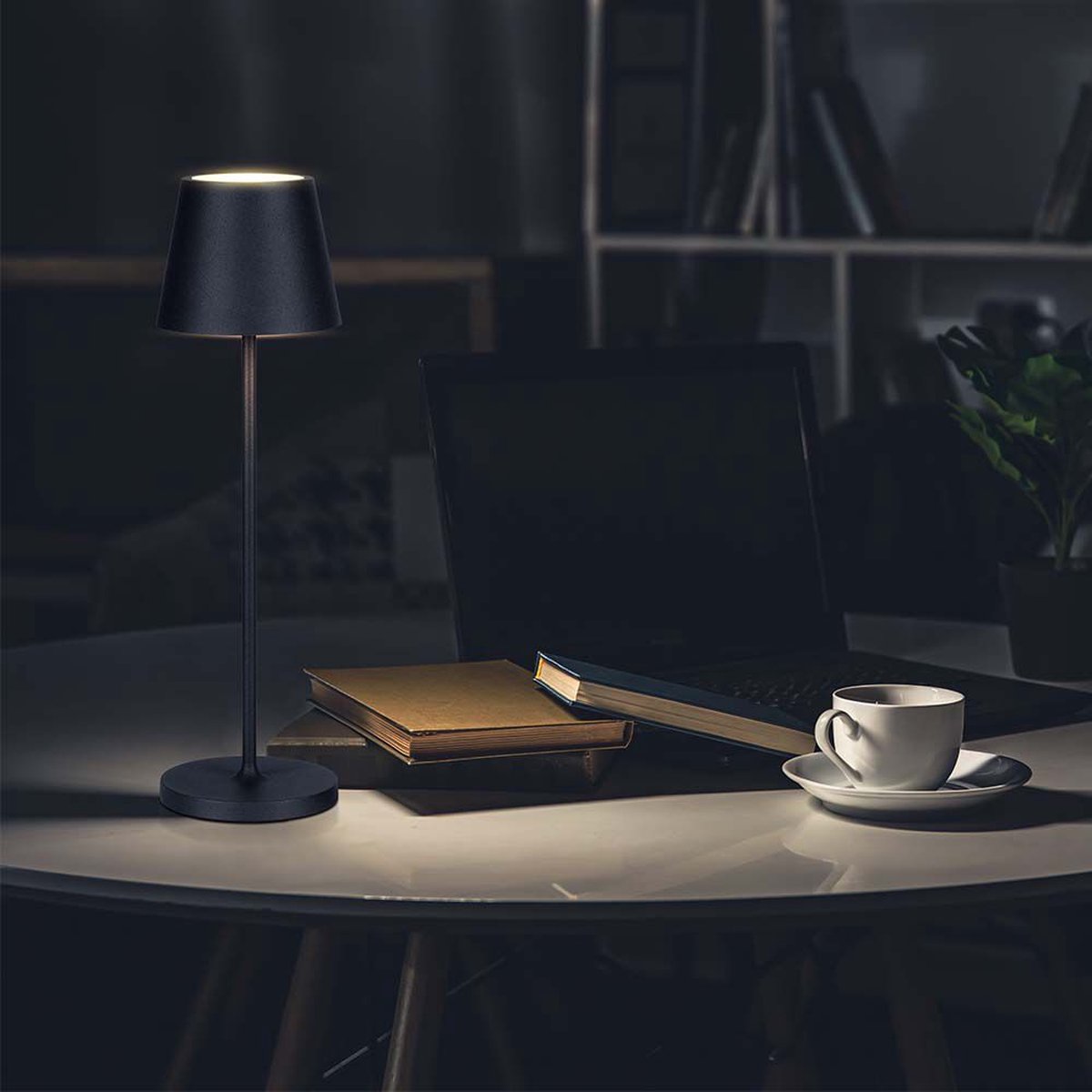 【LAST DAY SALE】Potlight™ - Decorative Flowerpot Design Table Lamp