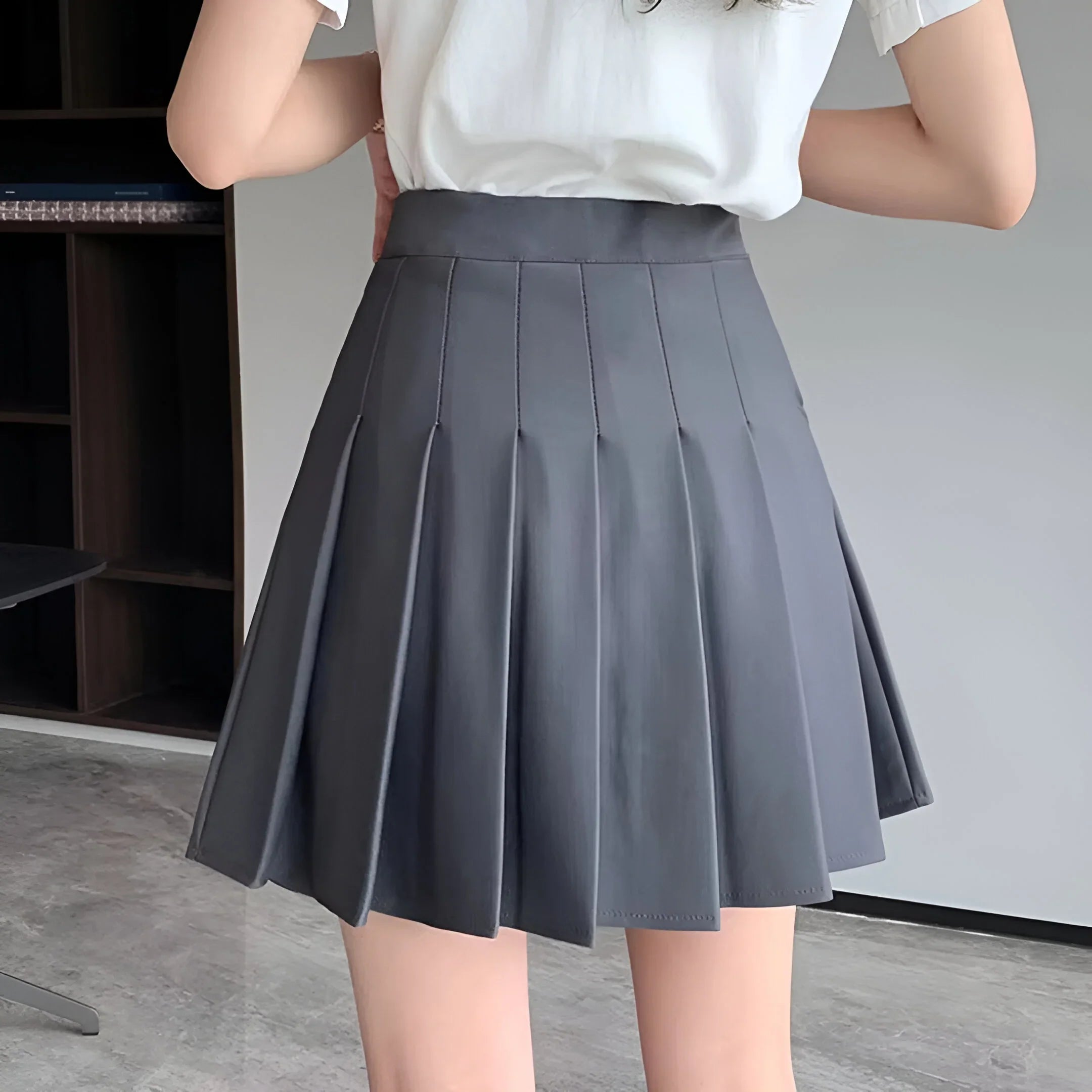High-waist pleated mini skirt – Comfortable & versatile